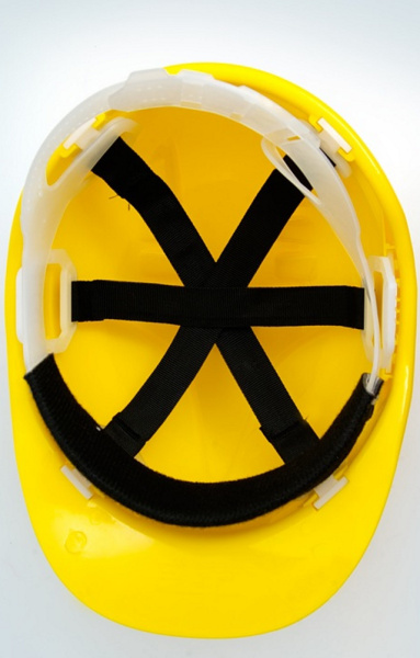 kaska_stroitelnaya_zhyeltaya_inside.jpg
