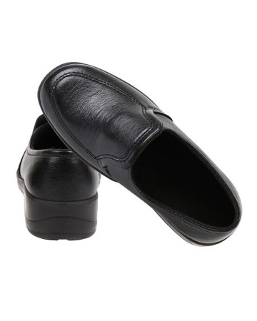 Туфли женские на резинке черные иск. кожа