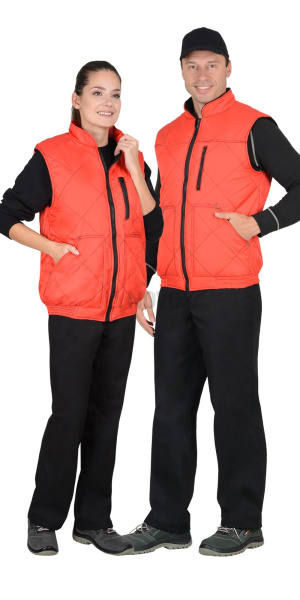 Жилет ЕВРОПА утепленный красный с флисовой подкладкой